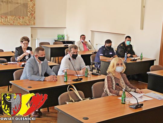 Debatowali o bezpieczeństwie w powiecie oleśnickim