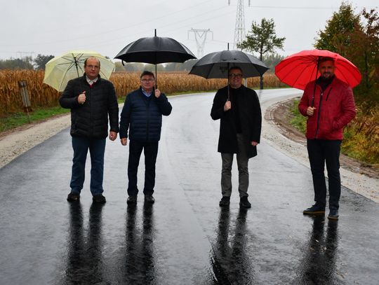 Dobra wiadomość dla kierowców! Nowa droga w Smardzowie gotowa do użytku