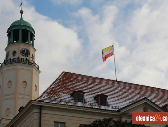 Doktor Nienałtowski o kwestii flagi w dniu żałoby narodowej