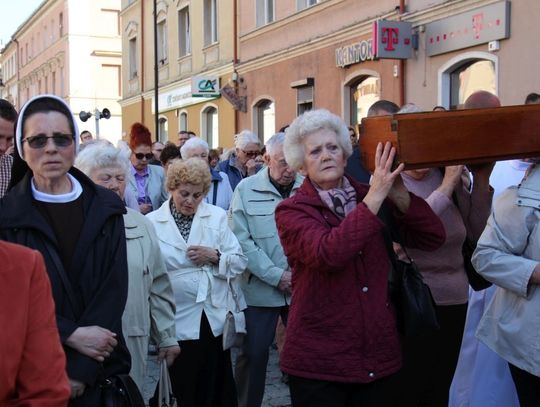 Droga Krzyżowa na ulicach Oleśnicy