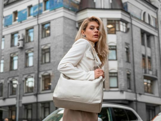 Duże torebki damskie – jak wybrać model, który łączy styl i funkcjonalność? Duże torebki damskie – jak wybrać model, który łączy styl i funkcjonalność?