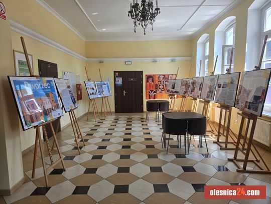 Dworzec kolejowy w Oleśnicy na wystawie w Oleśnickiej Bibliotece Publicznej
