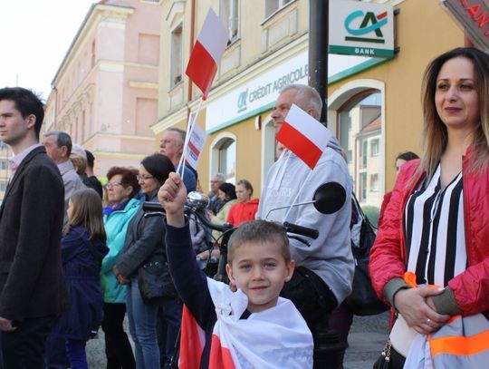 Dzień Flagi na Rynku w Oleśnicy