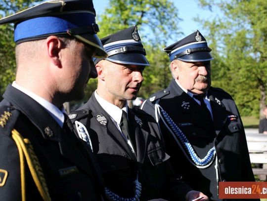 Dzień Strażaka: Burmistrz i druhowie uhonorowani medalami!