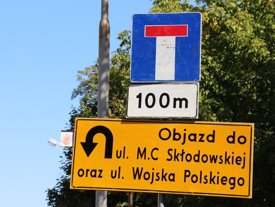 Dzisiaj kierowcy tracili orientację na 11 Listopada w Oleśnicy