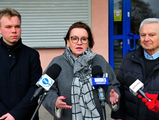 Europosłanka oskarżyła rząd o oszustwo w kwestii podwyżek dla nauczycieli /WIDEO/