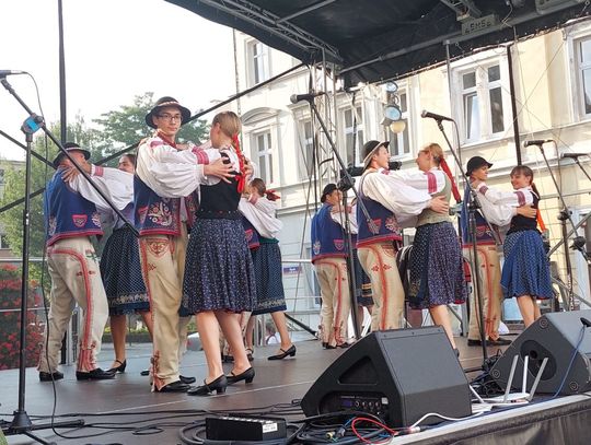 Folklor w oleśnickim Rynku