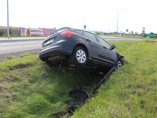 Ford wylądował w rowie