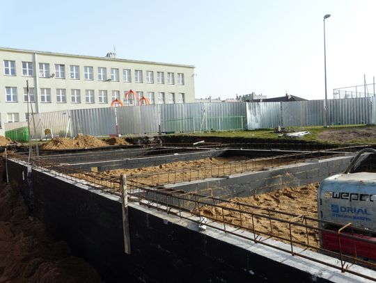  Fundamenty hali sportowej przy SP4 prawie gotowe