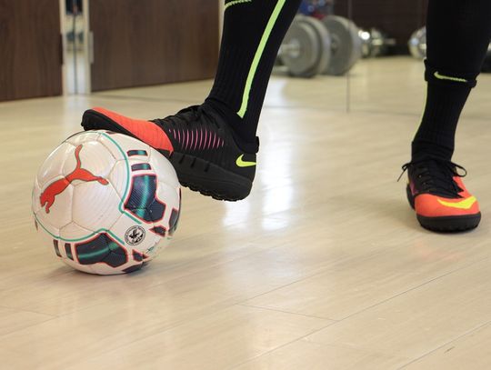 Futsal i siatkówka w hali Atola w Oleśnicy