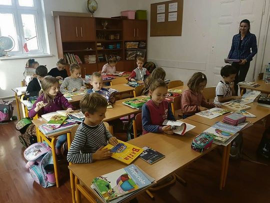 Gotowi na lektury. Kto? Uczniowie z Katolickiej SP w Oleśnicy