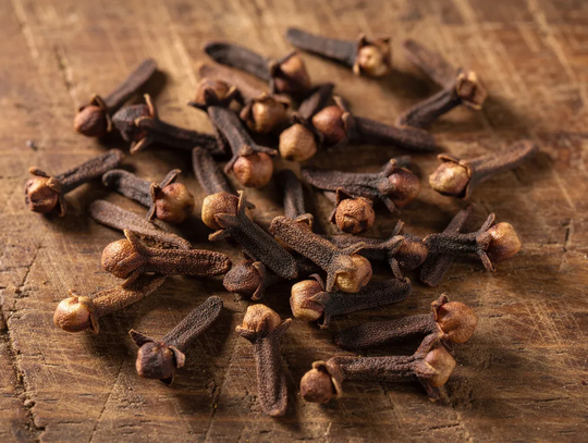 Goździki – właściwości, zastosowanie i praktyczne porady Goździki – właściwości, zastosowanie i praktyczne porady