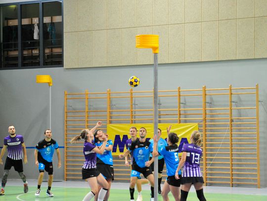 Grają w korfball w Oleśnicy