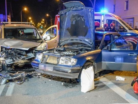 Groźny wypadek na skrzyżowaniu w Oleśnicy