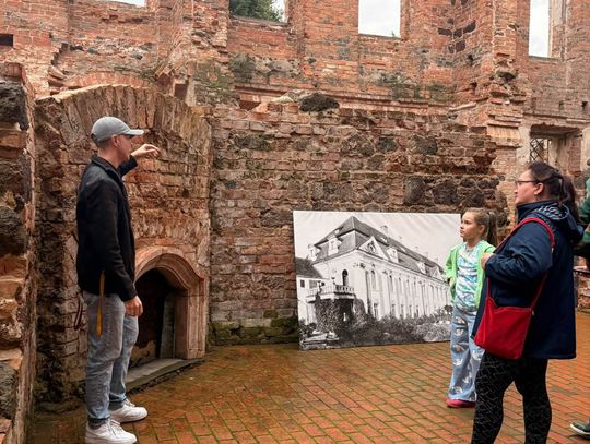 Historia Goszcza i tradycyjne rzemiosło. Spotkanie w zespole pałacowo-parkowym
