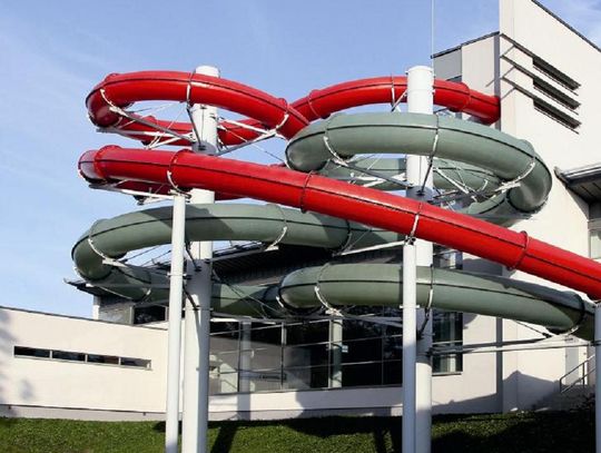 Hotelik + namiot + siłownia w Atolu Oleśnica?