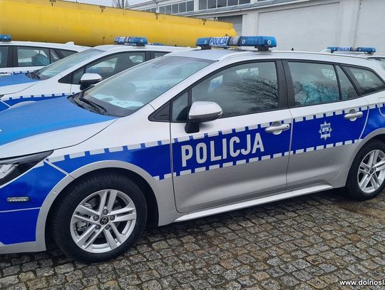 Hybrydowa toyota dla policji w Oleśnicy