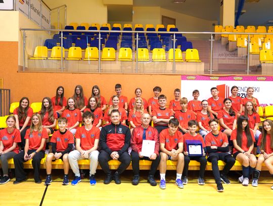 SP2 w Twardogórze z wyróżnieniem za sportowe osiągnięcia