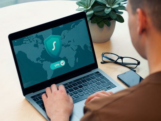 Jak postępy w cyberbezpieczeństwie  pomagają chronić dane użytkowników