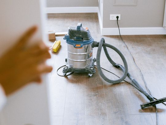 Jak sprzątanie wspólnot mieszkaniowych w Łodzi wpływa na komfort mieszkańców i wartość nieruchomości?