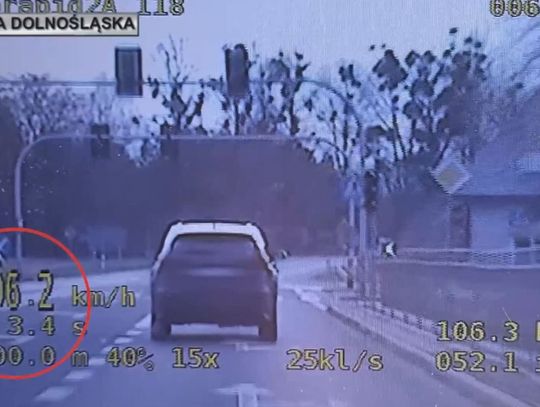 Jechał lexusem o 56 kilometrów za szybko. Kosztowało go to 1500 złotych