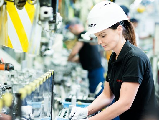 Jelczańska Toyota rośnie – zatrudniono już 250 osób, a w tym roku rusza produkcja hybryd