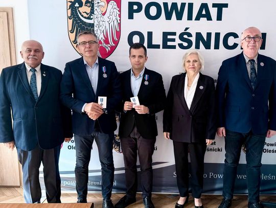 Kaliskie Krzyże Zasłużonych dla starosty i wicestarosty