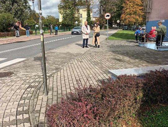Karol Strasburger znów na planie! Nowe sceny „Pierwszej miłości” kręcone w Oleśnicy