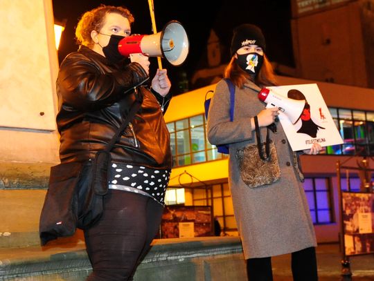 Kasperowicz i Kwoczała wezwały oleśniczanki do protestu na podstawie fake newsa!