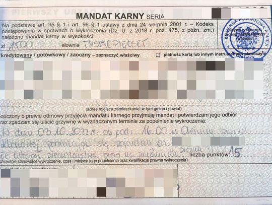 Kierujący audi nie ustąpił pierwszeństwa na przejściu dla pieszych. Odjechał, ale wpadł przez monitoring...