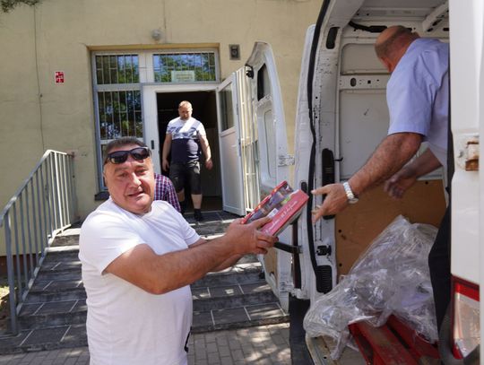 Kolejny bus pełen darów dla uchodźców