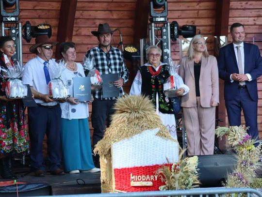 Kolorowo, tradycyjnie i z przytupem! Dożynki Gminy Dobroszyce już za nami