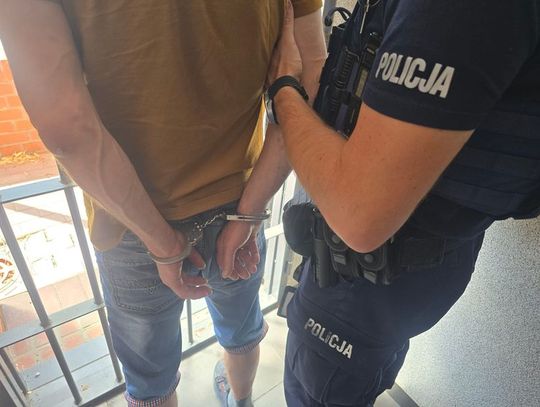 Kompletnie pijany za kierownicą ciężarówki. 49-latek miał 2,8 promila