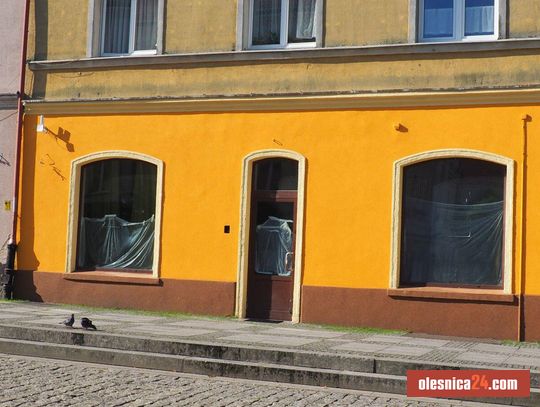 Koniec afery "Made in Oleśnica". Kontrowersyjny lokal za 11 zł/m² wraca do miasta