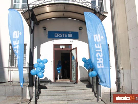 Koniec Santandera w Oleśnicy. „Witamy w nowej rzeczywistości” — Erste oficjalnie przejmuje stery