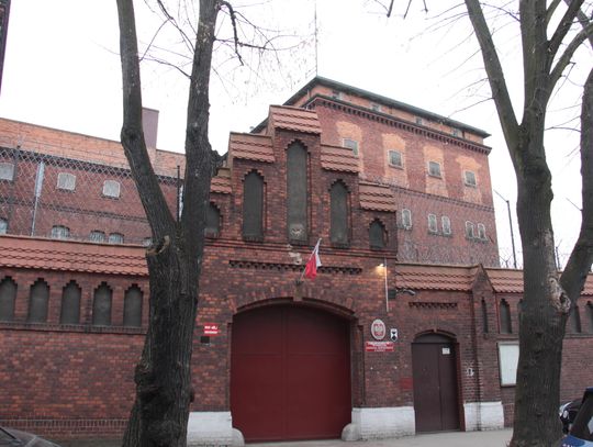 KONIEC WIĘZIENIA W OLEŚNICY. OBIEKT PRZYJMIE UCHODŹCÓW? KONIEC WIĘZIENIA W OLEŚNICY. OBIEKT PRZYJMIE UCHODŹCÓW?