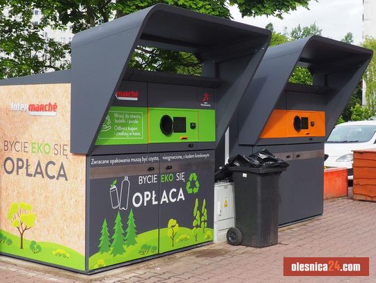 Koniec z kolejkami! Intermarche w Oleśnicy postawiło drugi butelkomat – klienci odetchnęli z ulgą