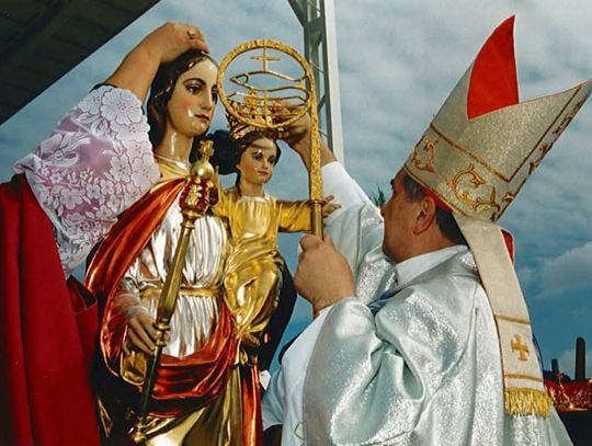 30 lat temu koronowano Figurę Matki Bożej Wspomożenia Wiernych w Twardogórze