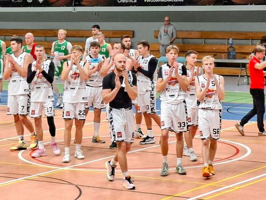 Koszykarze Team-Plastu na zwycięskiej ścieżce