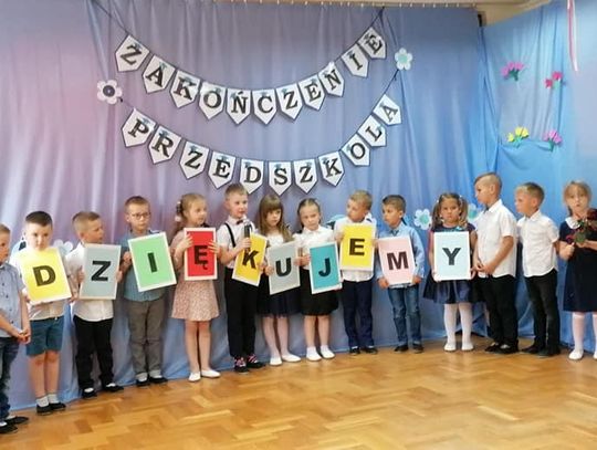 Krasnale z oleśnickiej Jedynki pożegnały się z przedszkolem
