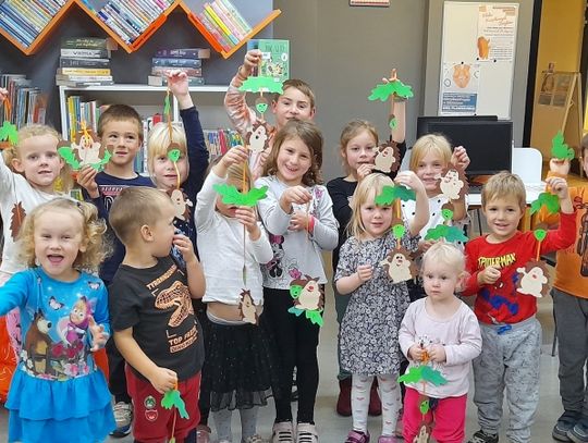 "Książkowe Jeżyki" w kolejnej podróży do lasu 
