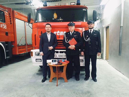 Ładowarka dla strażaków