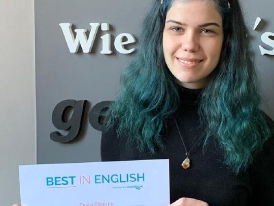 LO w Sycowie świętuje sukces w konkursie Best in English