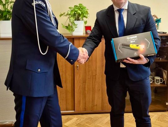 Miasto wyposażyło policję w alkotesty. Burmistrz: bezpieczeństwo mieszkańców jest priorytetem