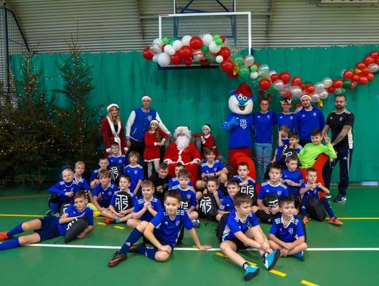 Mikołajki Akademii Piłkarskiej i MOSiR-u w Sycowie