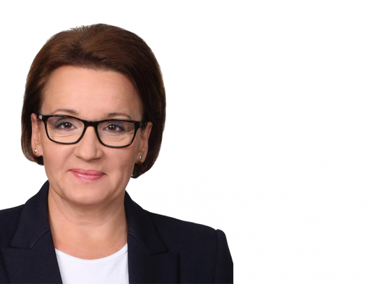 Minister Anna Zalewska przyjeżdża do Bierutowa