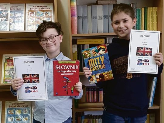 Mistrzowie angielskiej ortografii z SP4 w Oleśnicy