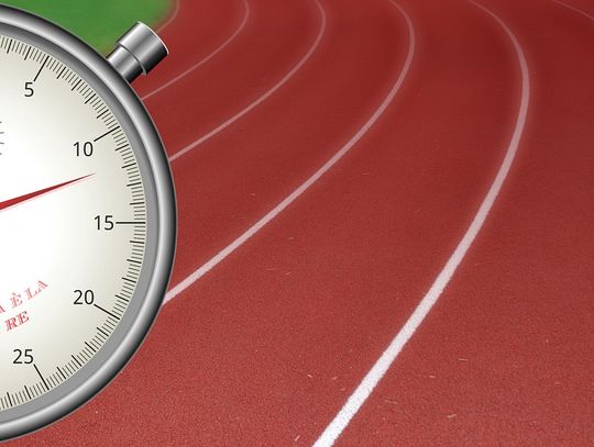 Miting lekkoatletyczny na stadionie w Oleśnicy