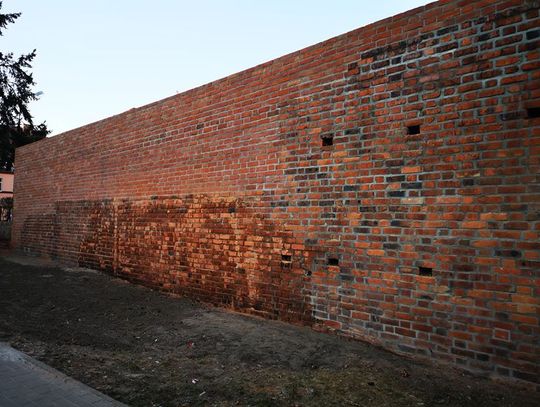 Mur naprawiony