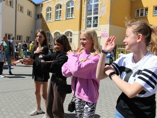 Na festynach w Dwójce i Siódemce w Oleśnicy bawiły się całe rodziny